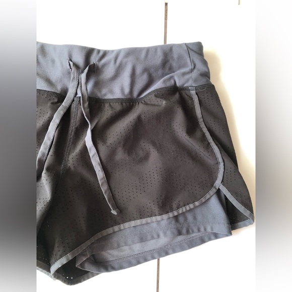 Running shorts with built in spandex - Picture 2 of 3